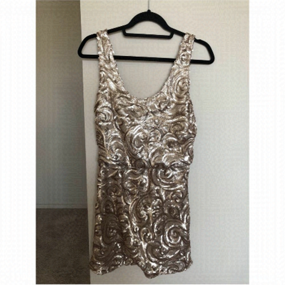 Ming (suit) champagne sequinned dress!!